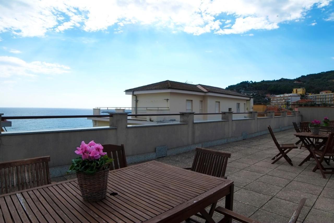 Villa Gioiosa Diano Marina Exteriér fotografie